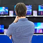 ۶ اشتباه که هنگام خرید تلویزیون نباید مرتکب شوید